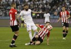 Real Madrid mengalahkan Athletic 2-0 untuk mengklaim gelar Piala Super